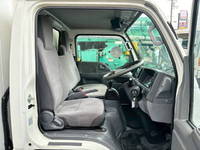 マツダタイタン冷凍車（冷蔵車）小型（2t・3t）[写真35]