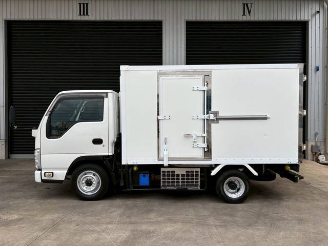 マツダタイタン冷凍車（冷蔵車）小型（2t・3t）[写真05]