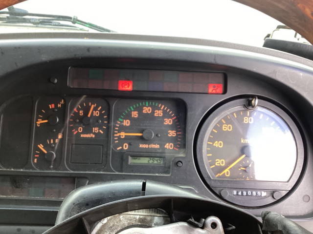 いすゞフォワードパネルウイング中型（4t）[写真08]