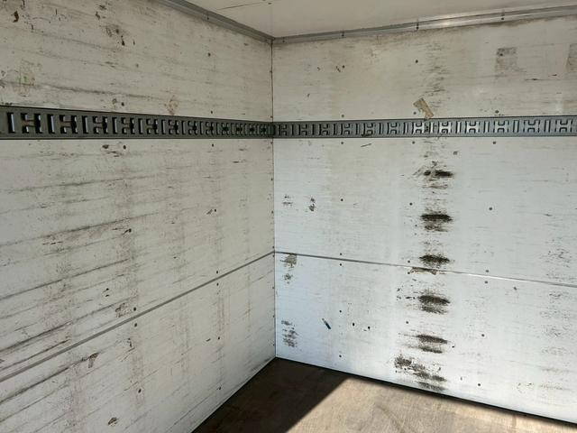 いすゞエルフパネルバン小型（2t・3t）[写真17]