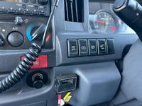 いすゞエルフパネルバン小型（2t・3t）[写真31]