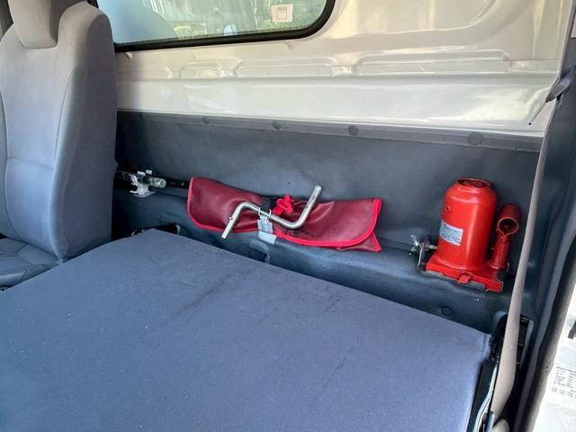 いすゞエルフパネルバン小型（2t・3t）[写真39]