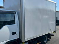 いすゞエルフパネルバン小型（2t・3t）[写真06]