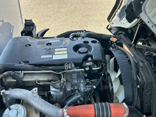 いすゞエルフパネルバン小型（2t・3t）[写真09]