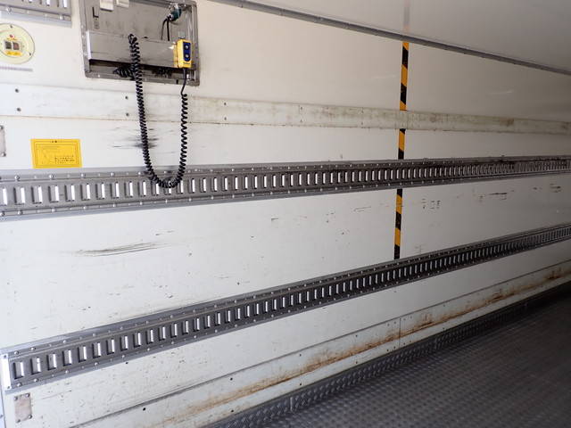 日野レンジャー冷凍車（冷蔵車）中型（4t）[写真19]