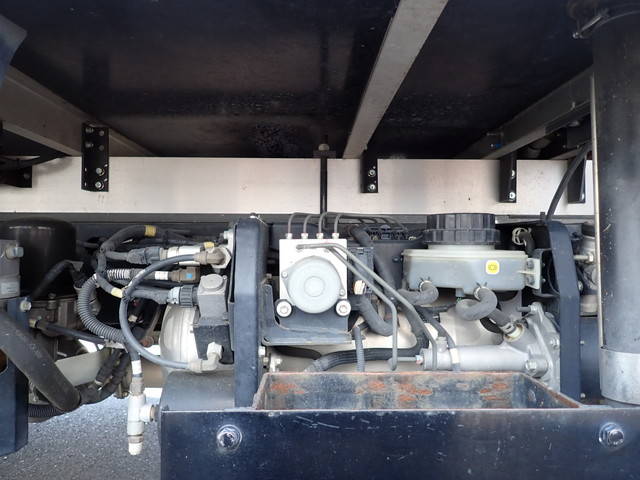 日野レンジャー冷凍車（冷蔵車）中型（4t）[写真07]