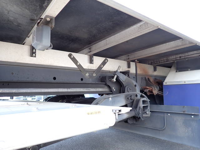 日野レンジャー冷凍車（冷蔵車）中型（4t）[写真08]