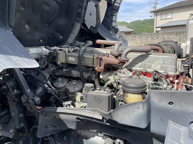 日野プロフィアトレーラーヘッド（トラクターヘッド）大型（10t）[写真22]