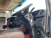 日野プロフィアトレーラーヘッド（トラクターヘッド）大型（10t）[写真28]