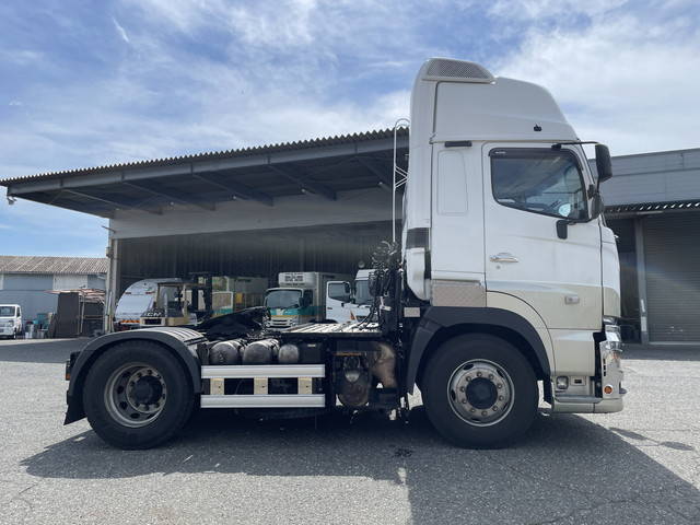 日野プロフィアトレーラーヘッド（トラクターヘッド）大型（10t）[写真06]