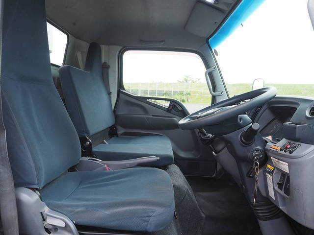 三菱ふそうキャンタークレーン4段小型（2t・3t）[写真36]