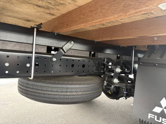 三菱ふそうキャンタークレーン4段小型（2t・3t）[写真21]