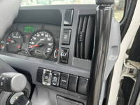 いすゞエルフ高所作業車小型（2t・3t）[写真27]