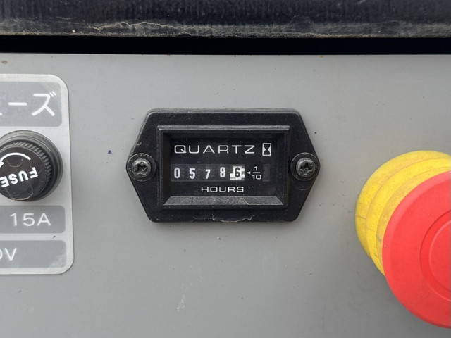 いすゞエルフ高所作業車小型（2t・3t）[写真09]