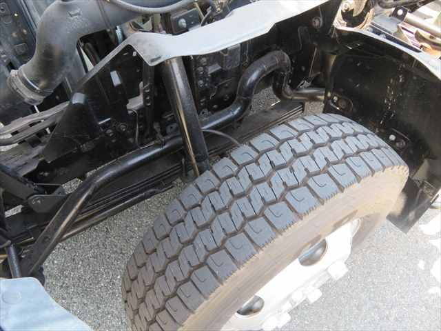 いすゞエルフ散水車小型（2t・3t）[写真12]