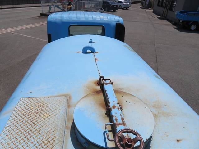 いすゞエルフ散水車小型（2t・3t）[写真18]