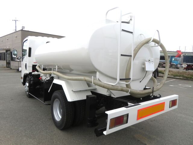 いすゞエルフ散水車小型（2t・3t）[写真02]