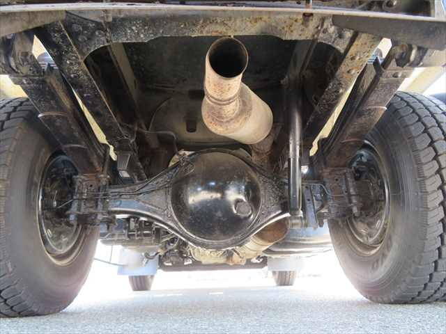 いすゞエルフ散水車小型（2t・3t）[写真20]