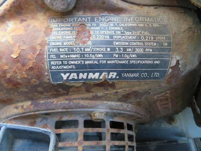 いすゞエルフ散水車小型（2t・3t）[写真23]