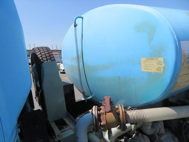 いすゞエルフ散水車小型（2t・3t）[写真25]