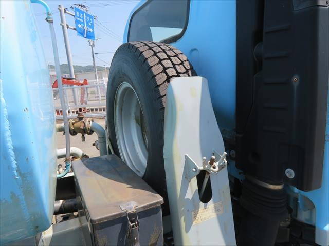 いすゞエルフ散水車小型（2t・3t）[写真26]