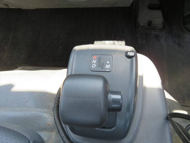 いすゞエルフ散水車小型（2t・3t）[写真31]