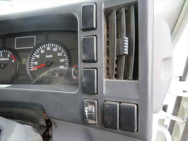 いすゞエルフ散水車小型（2t・3t）[写真31]