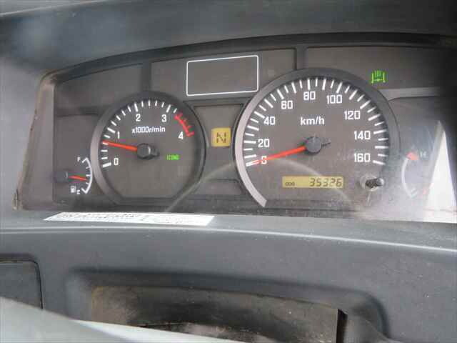 いすゞエルフ散水車小型（2t・3t）[写真32]