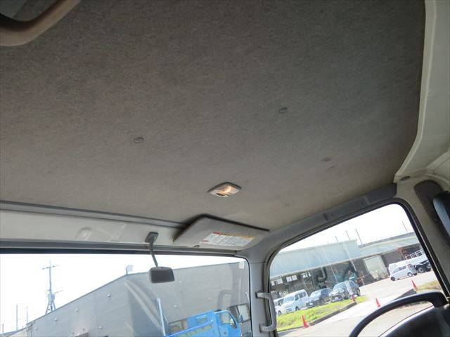 いすゞエルフ散水車小型（2t・3t）[写真37]