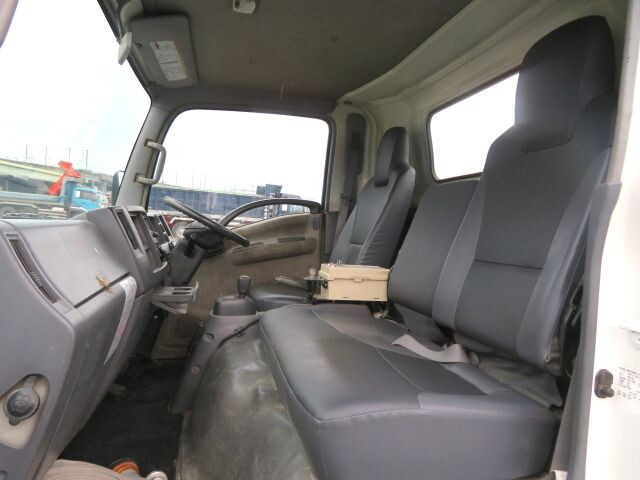 いすゞエルフ散水車小型（2t・3t）[写真37]