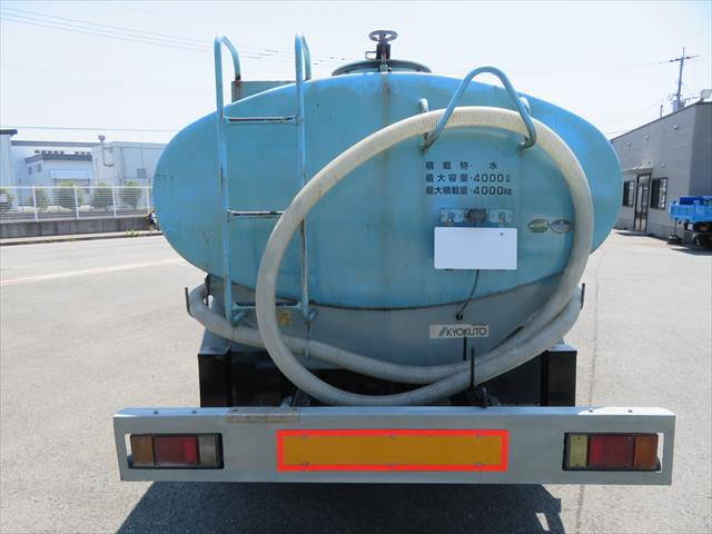 いすゞエルフ散水車小型（2t・3t）[写真06]