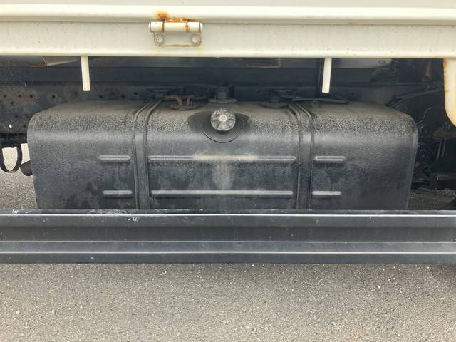 日野デュトロ平ボディ小型（2t・3t）[写真19]