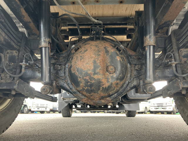 日野デュトロ平ボディ小型（2t・3t）[写真24]