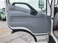 日野デュトロ平ボディ小型（2t・3t）[写真30]