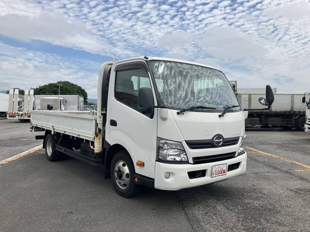日野デュトロ平ボディ小型（2t・3t）[写真03]