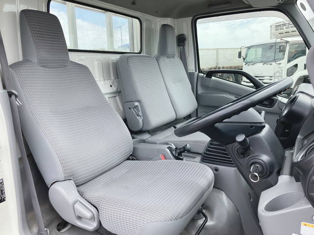 日野デュトロ平ボディ小型（2t・3t）[写真31]