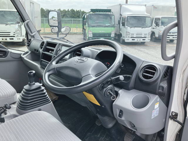 日野デュトロ平ボディ小型（2t・3t）[写真32]