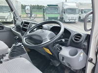 日野デュトロ平ボディ小型（2t・3t）[写真33]