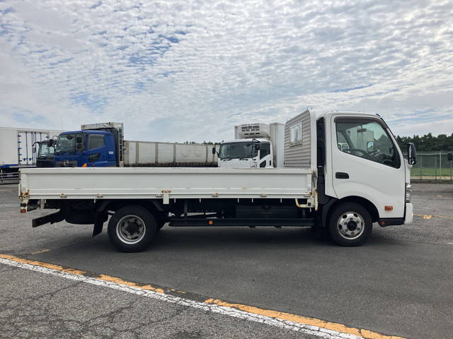 日野デュトロ平ボディ小型（2t・3t）[写真06]