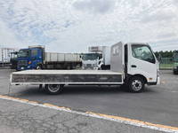 日野デュトロ平ボディ小型（2t・3t）[写真09]