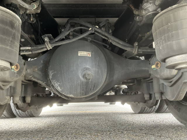 いすゞギガアルミウイング大型（10t）[写真25]