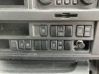 いすゞギガアルミウイング大型（10t）[写真37]