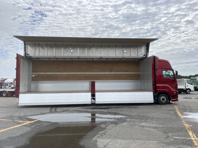 いすゞギガアルミウイング大型（10t）[写真05]