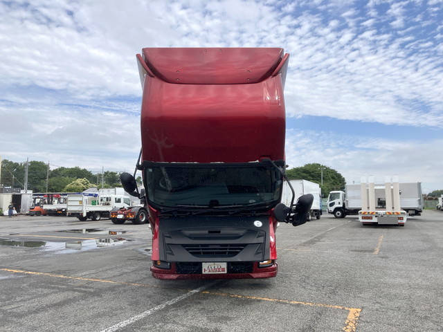 いすゞギガアルミウイング大型（10t）[写真07]