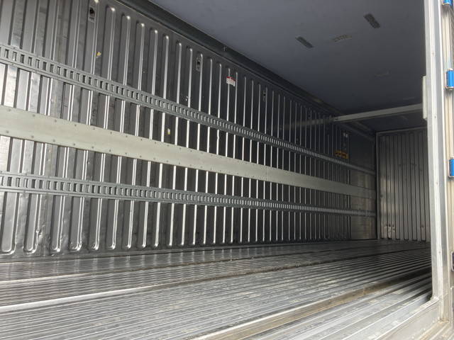 日野プロフィア冷凍車（冷蔵車）大型（10t）[写真12]