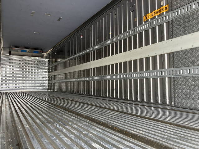 日野プロフィア冷凍車（冷蔵車）大型（10t）[写真13]