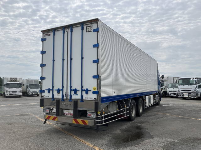 日野プロフィア冷凍車（冷蔵車）大型（10t）[写真02]