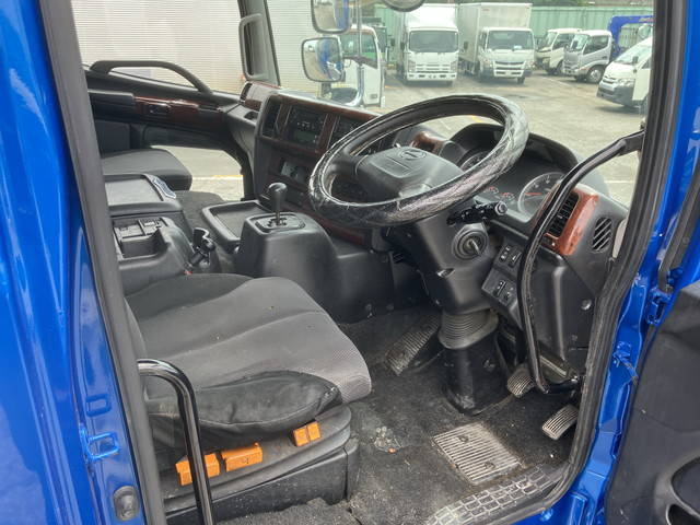 日野プロフィア冷凍車（冷蔵車）大型（10t）[写真30]