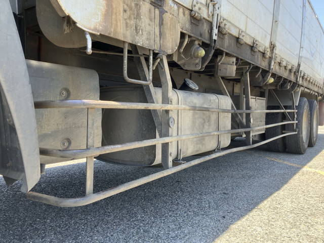 日野プロフィアアルミブロック大型（10t）[写真15]