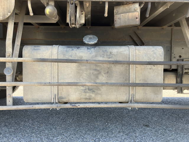 日野プロフィアアルミブロック大型（10t）[写真16]